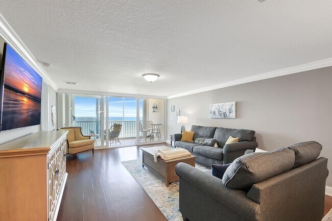 Building Photo - 840 Ocean Dr