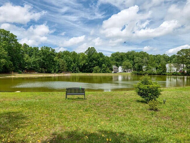 Building Photo - Spacious 5-Bedroom Living with Scenic View