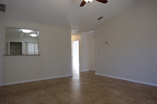 Building Photo - 96679 Commodore Point Dr