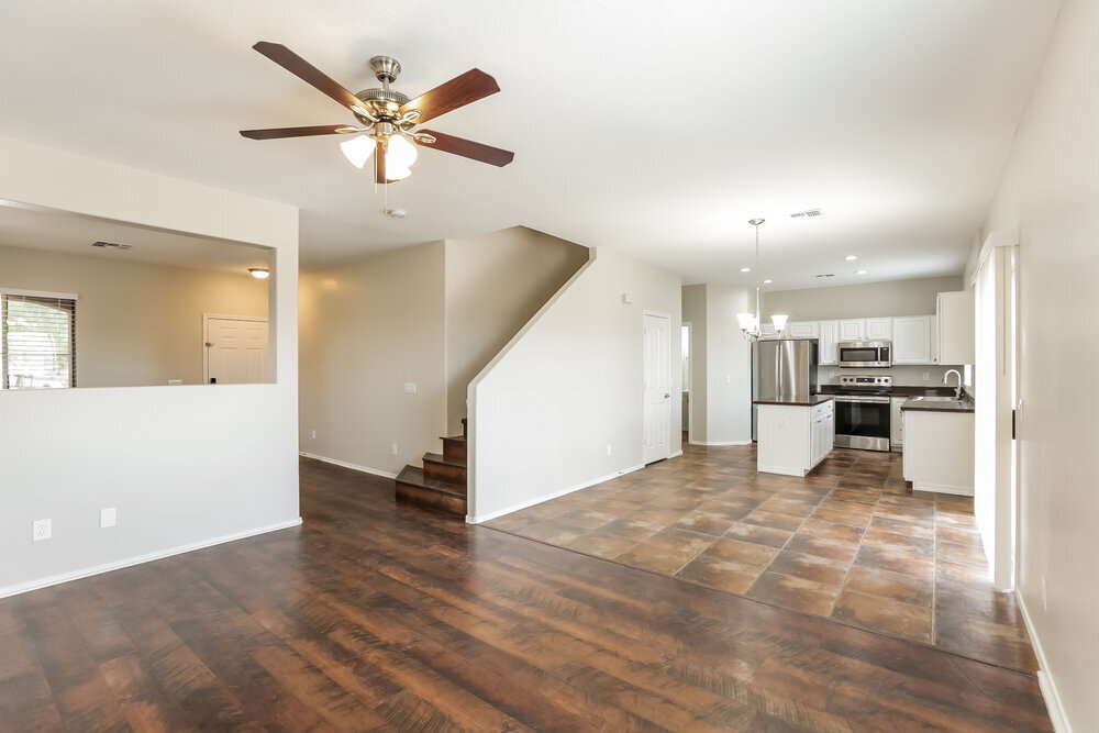 Building Photo - 1304 E Dunbar Dr