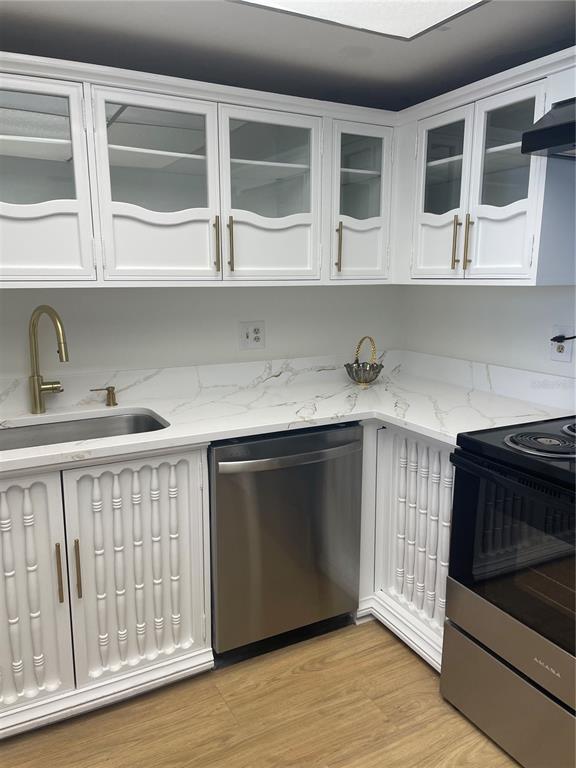 Building Photo - 5200 Brittany Dr S