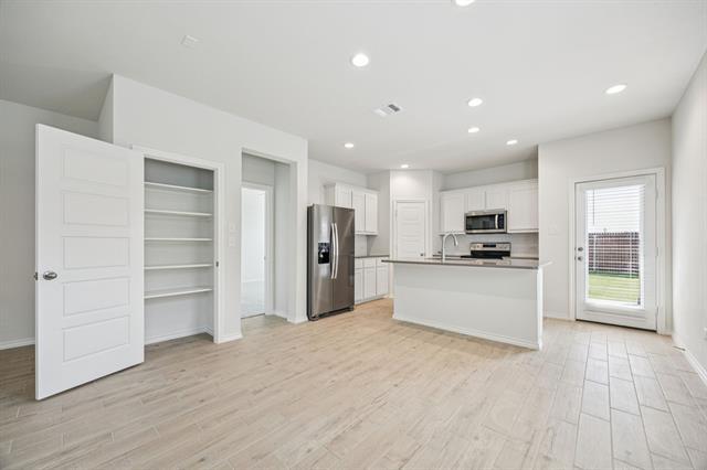 Building Photo - 1701 Teton River Dr