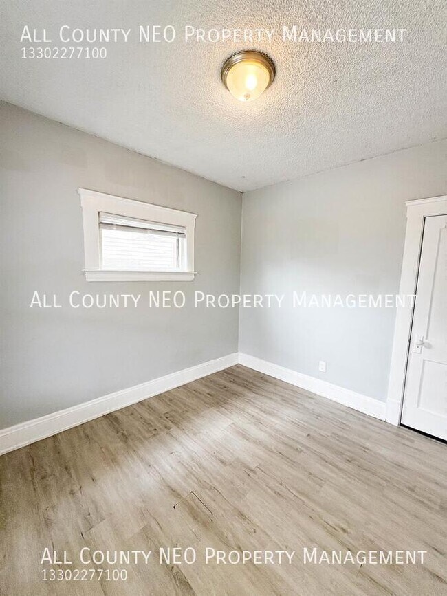 Building Photo - 3452 W 91st St