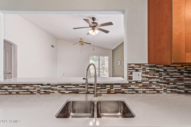 Building Photo - 1296 S Cholla St