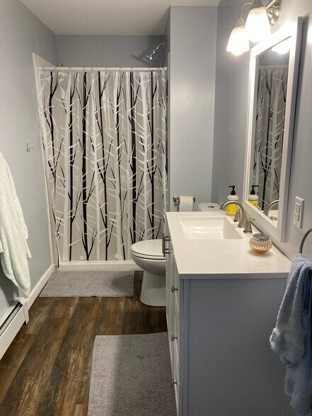 Building Photo - 314 Willow St