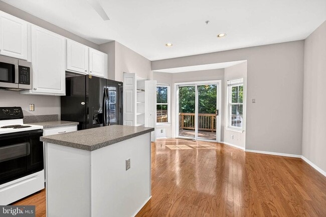 Building Photo - 6311 Wind Rider Way