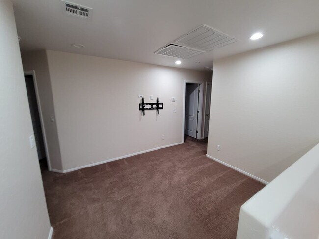 Building Photo - 6221 Joaquin Hills Ct
