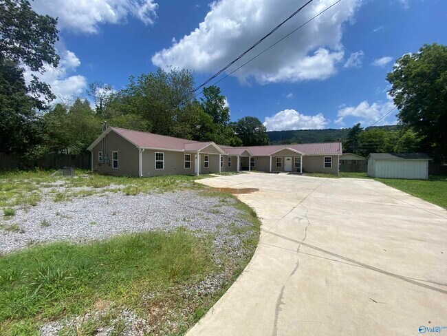 Primary Photo - 188 College Ave