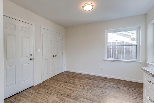 Building Photo - Spring Branch Stunner – Light, Bright & Ju...