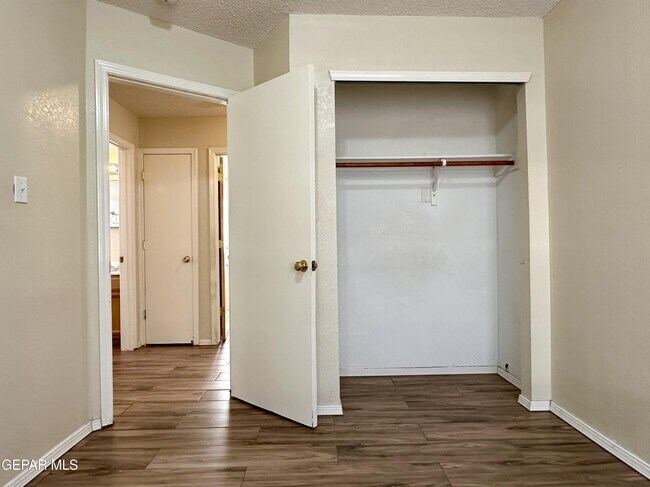 Building Photo - 12408 Tierra Maria Ct