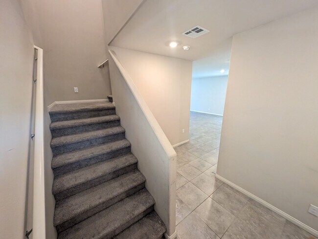 Building Photo - 3752 Andorian Ave