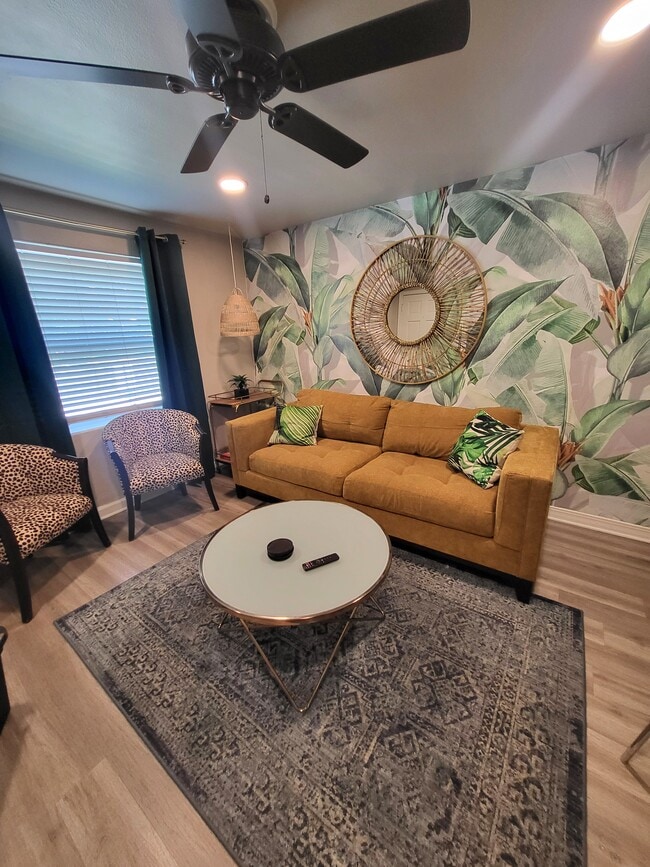 Building Photo - 3520 Post St