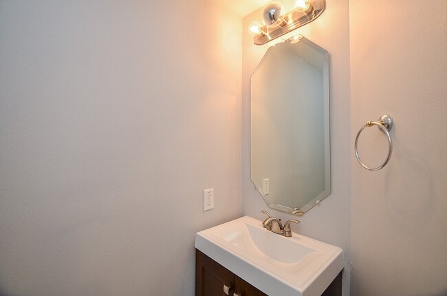 Building Photo - 1114 Oxford Mills Ln