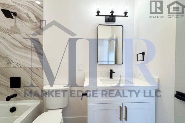 Building Photo - 3Bed/2.5Bath Townhouse in Sedona! FIRST MO...