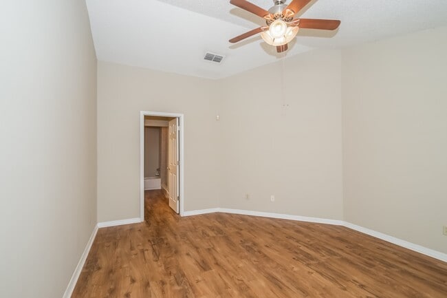 Building Photo - 11350 Weeden Island Way