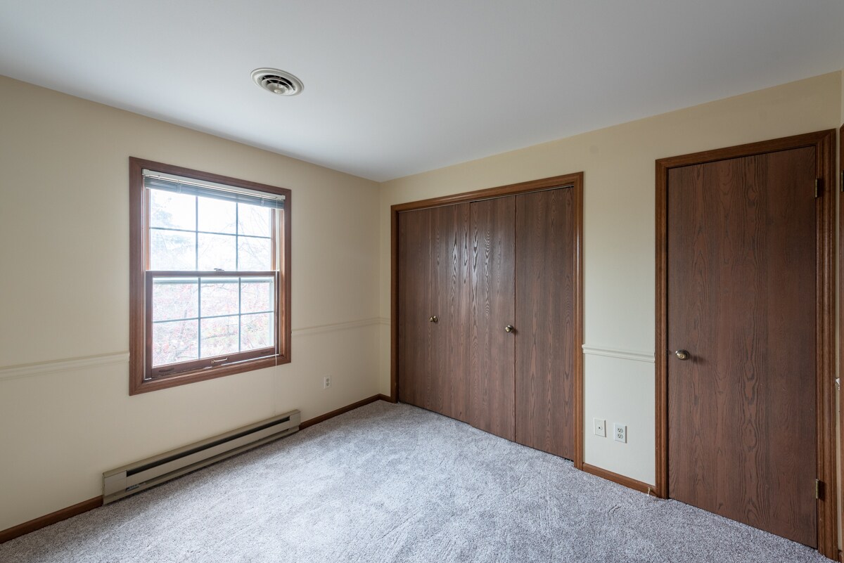 Building Photo - 6920 Mariner Dr