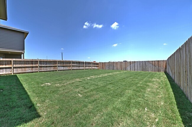 Building Photo - 13507 Hummel Lp