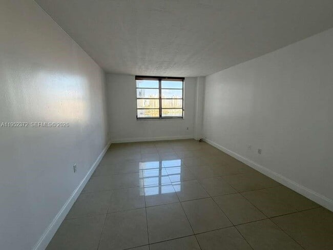 Building Photo - 2750 NE 183rd St