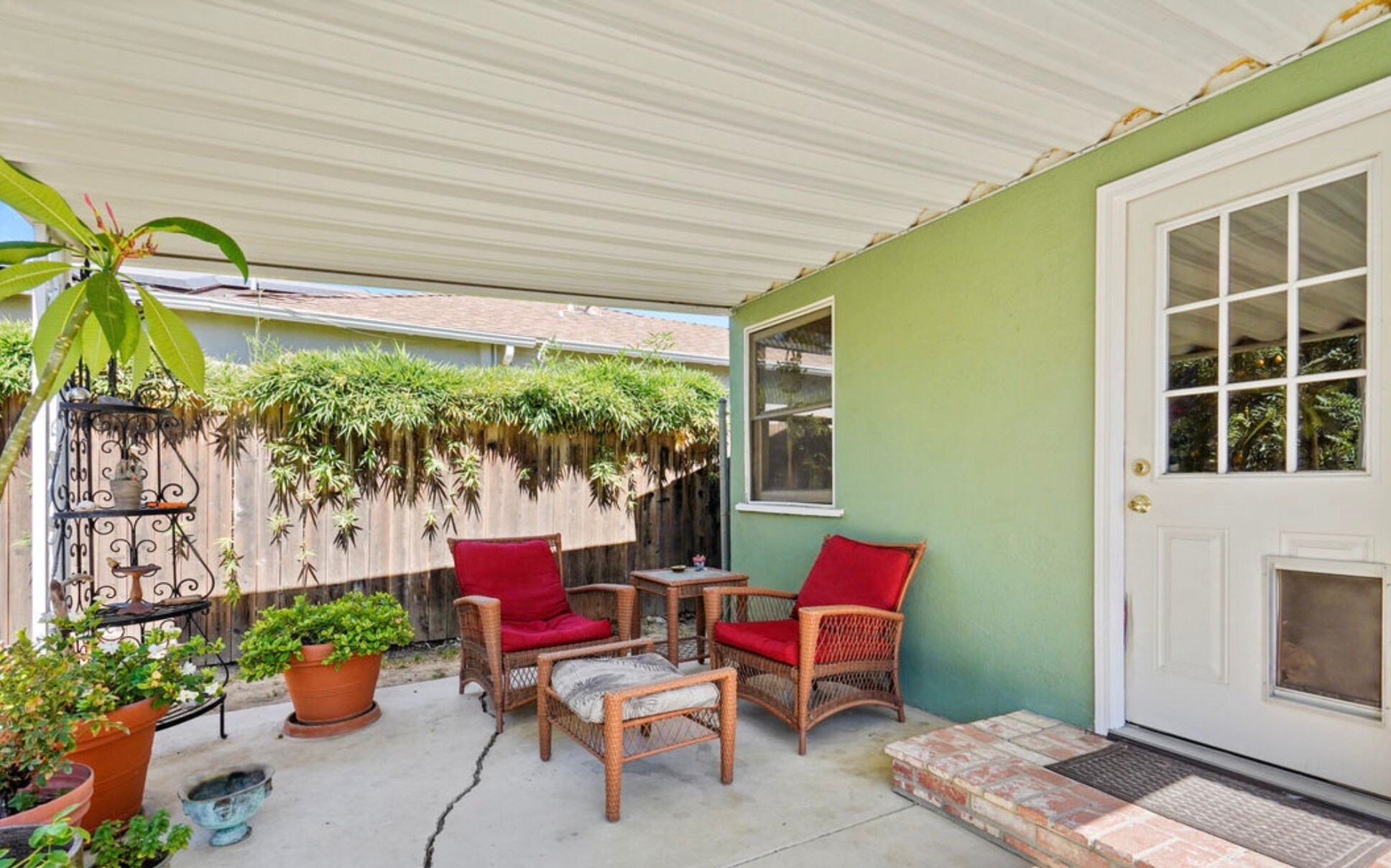 Building Photo - 22712 Leonora Dr