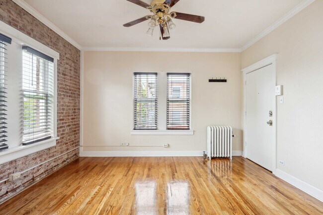 Building Photo - 1351 N Washington St