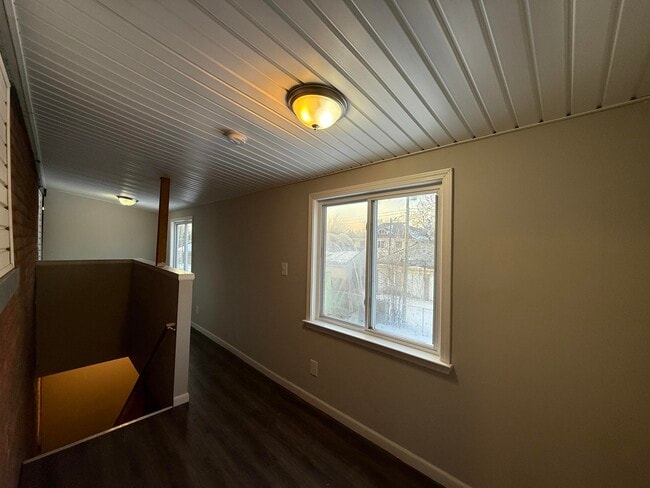 Building Photo - 349 Westminster St