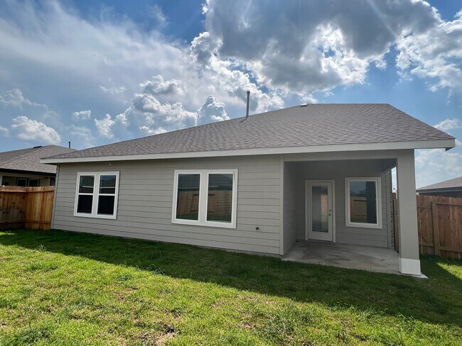 Building Photo - 7719 Brushwood Dr