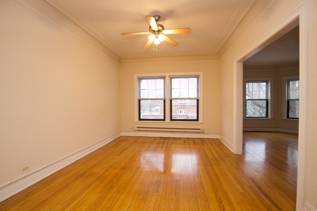 Building Photo - 1310 Oak Ave