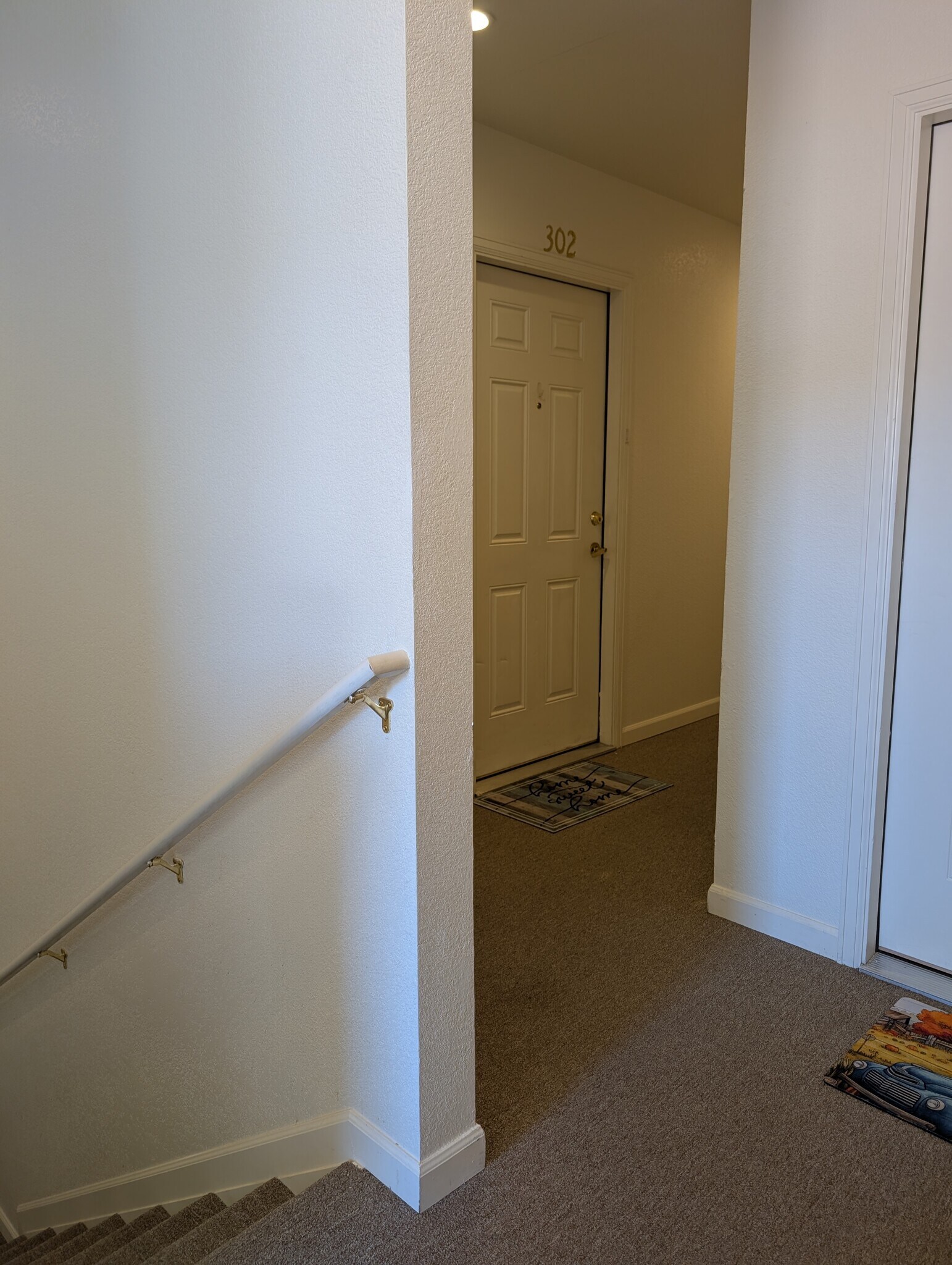 Building Photo - 2631 E 15th St