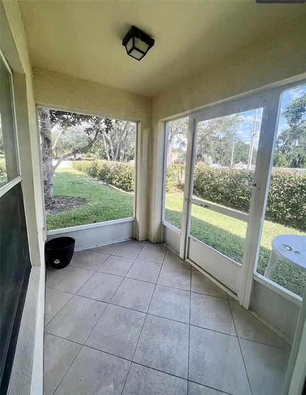 Building Photo - 2884 Club Cortile Cir