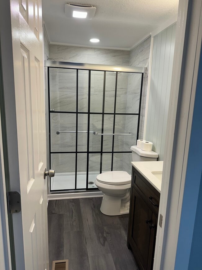 Building Photo - 38 Shuford St