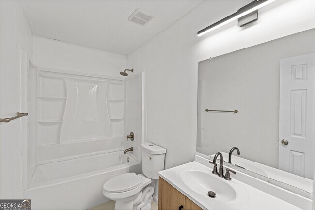 Building Photo - 1173 Mill Ridge Dr