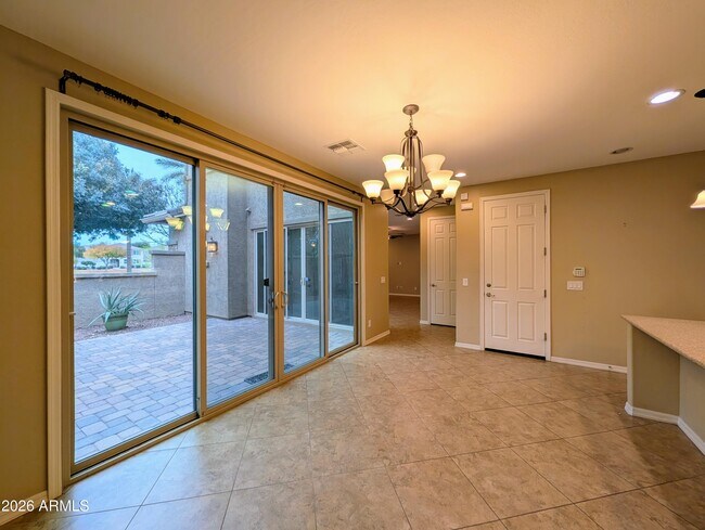 Building Photo - 923 S Osborn Ln