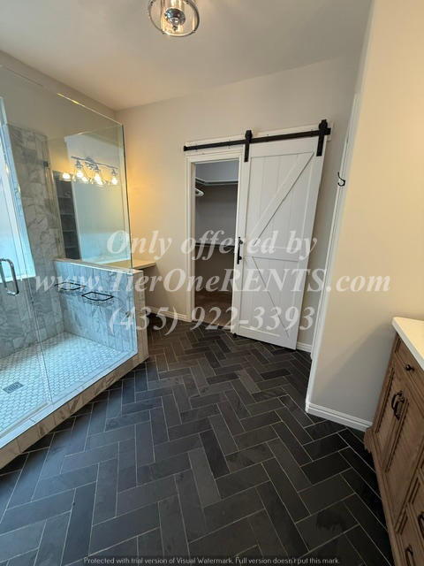 Building Photo - NO DEPOSIT option available for qualified renters!