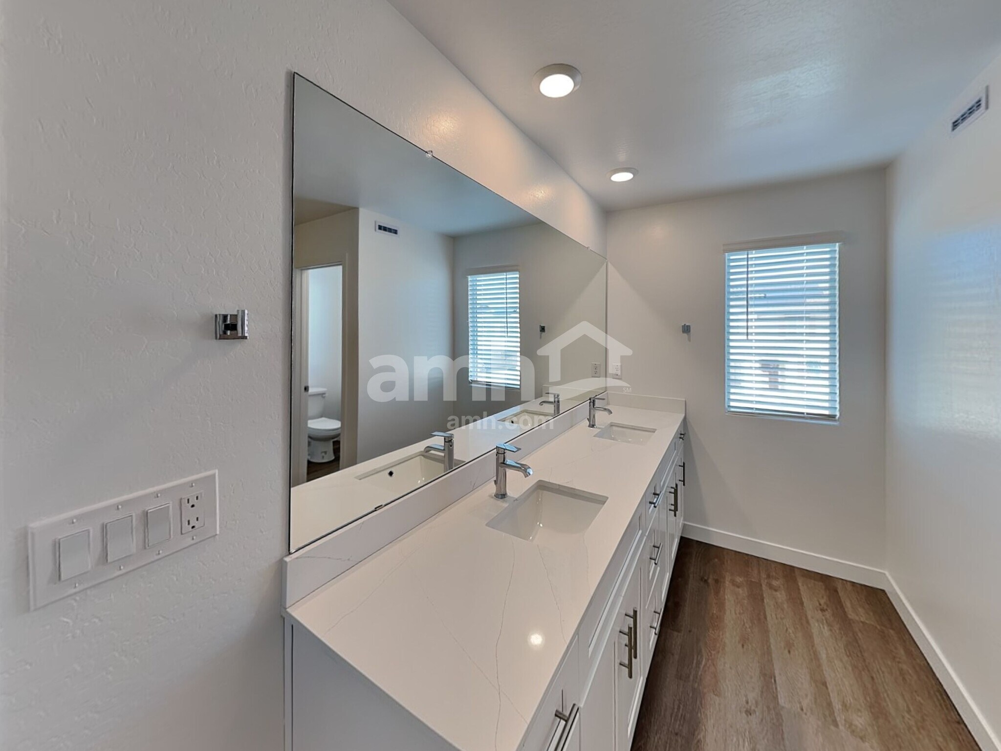 Building Photo - 20177 W Thomas Rd