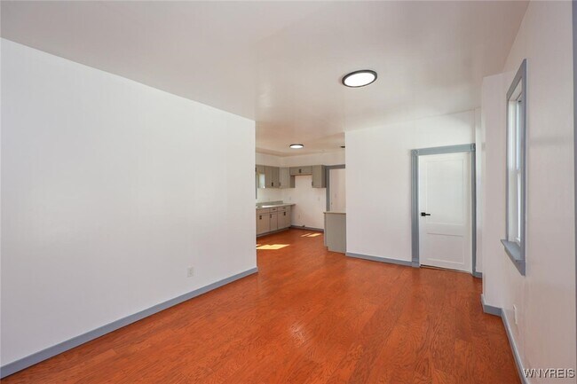 Building Photo - 30 Glenwood Ave