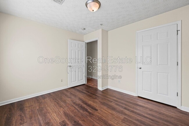 Building Photo - 3202 Fairington Club Dr