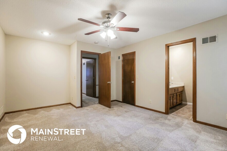 Building Photo - 10130 Halsey St