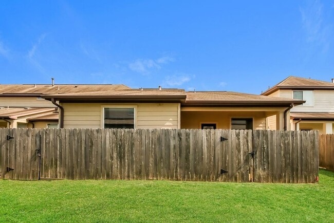 Building Photo - 12227 Ghita Lane