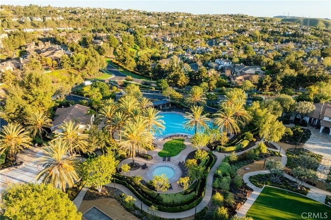 Building Photo - 20 Snapdragon St