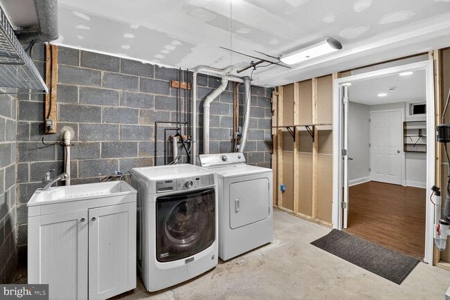 Building Photo - 3633 Dry Creek Ct