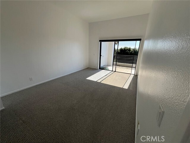 Building Photo - 240 Nice Ln