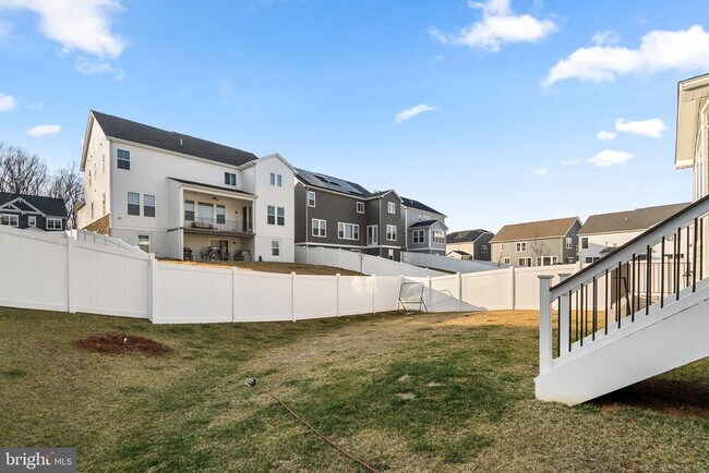 Building Photo - 68 SNOWDROP Dr
