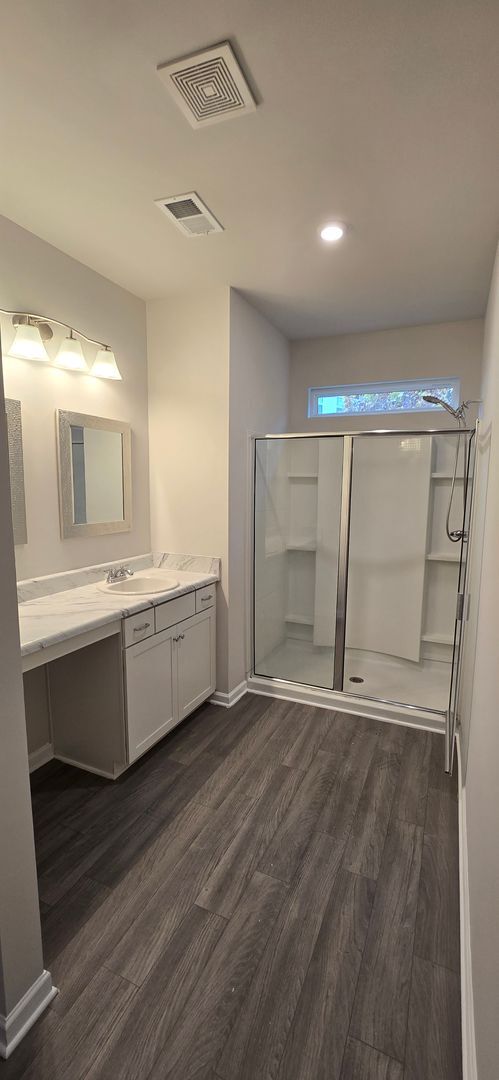 Building Photo - Terrific Canton Townhome!