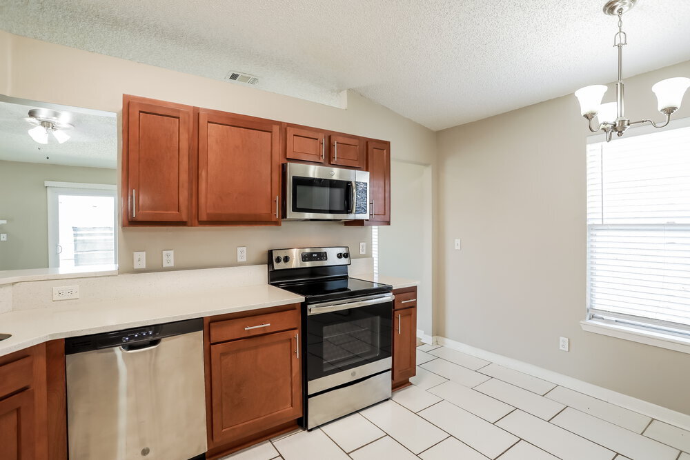 Building Photo - 3332 Volley Dr