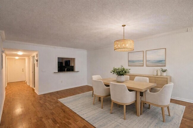 Building Photo - 2018 SW 29th Ct