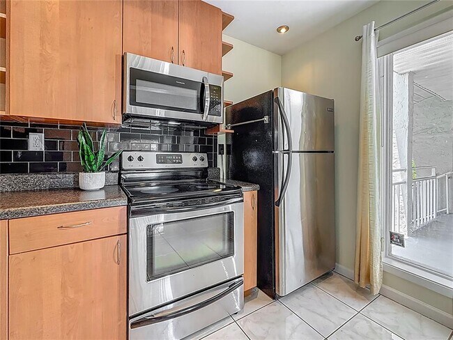 Building Photo - 2625 FL-590