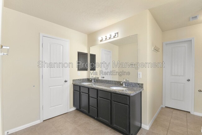 Building Photo - 11711 Red Hummingbird Dr