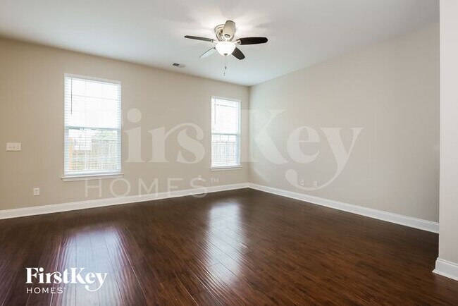 Building Photo - 2902 Penobscot Dr
