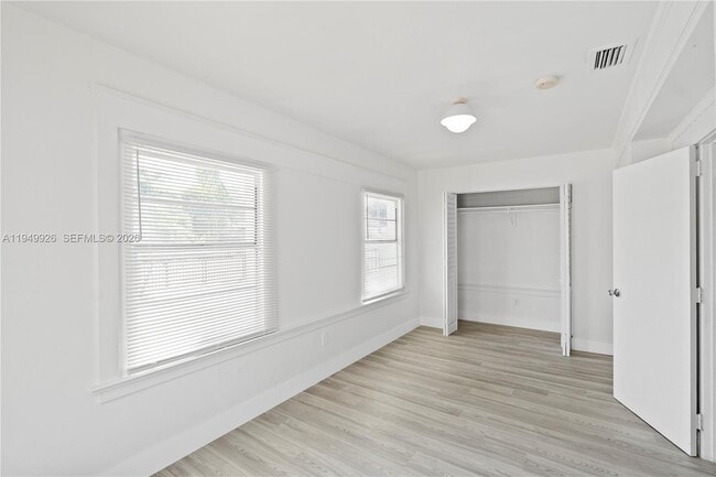 Building Photo - 113 NW 57th St