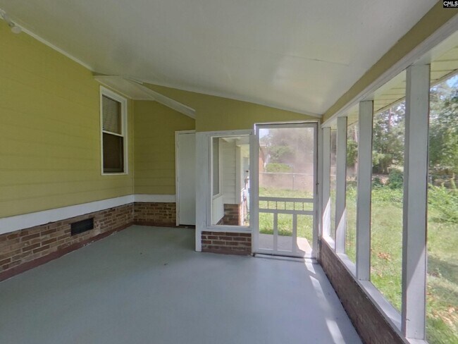 Building Photo - 116 Glenshannon Dr